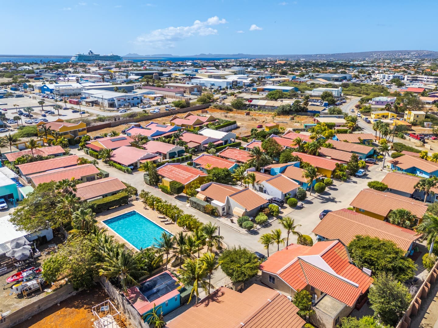Regatta Residence - New 2BR Apartment in Tera Kora