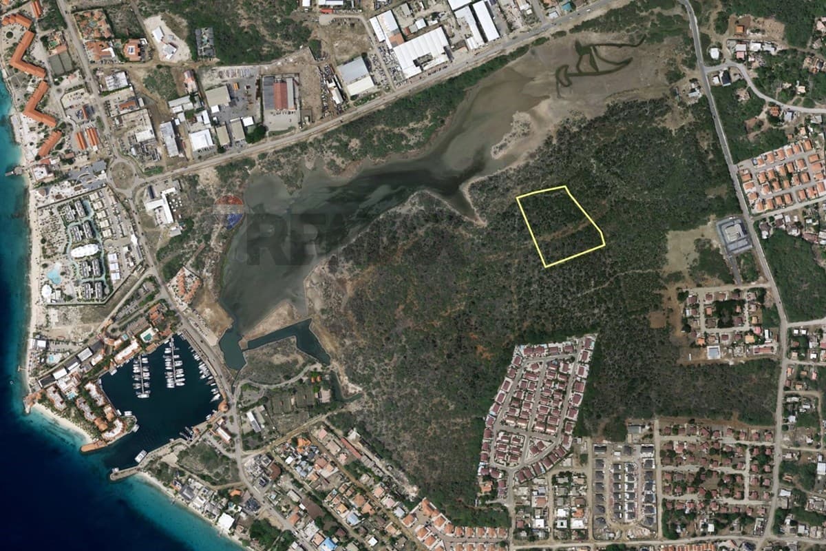 Saliña di Vlijt Building Lot - 13,800m² Mixed-Use Land