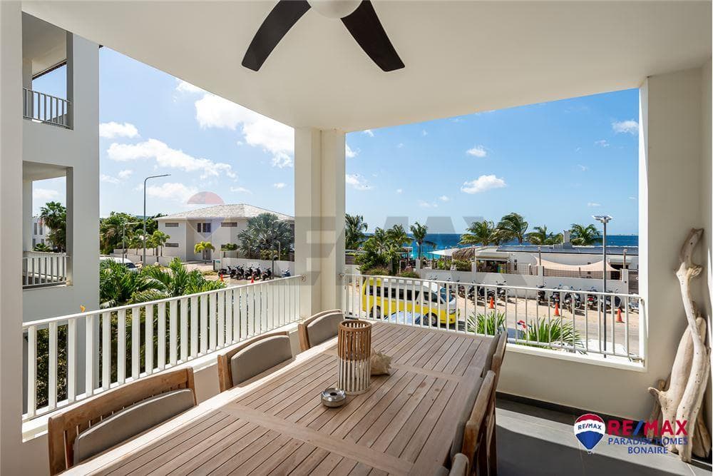 Ocean View Apartment!