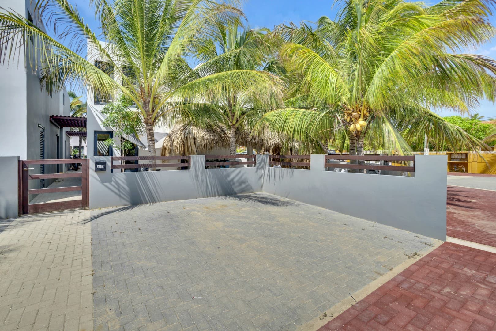 Kaya Saturnus 39D - Modern Huis met Jacuzzi in Belnem