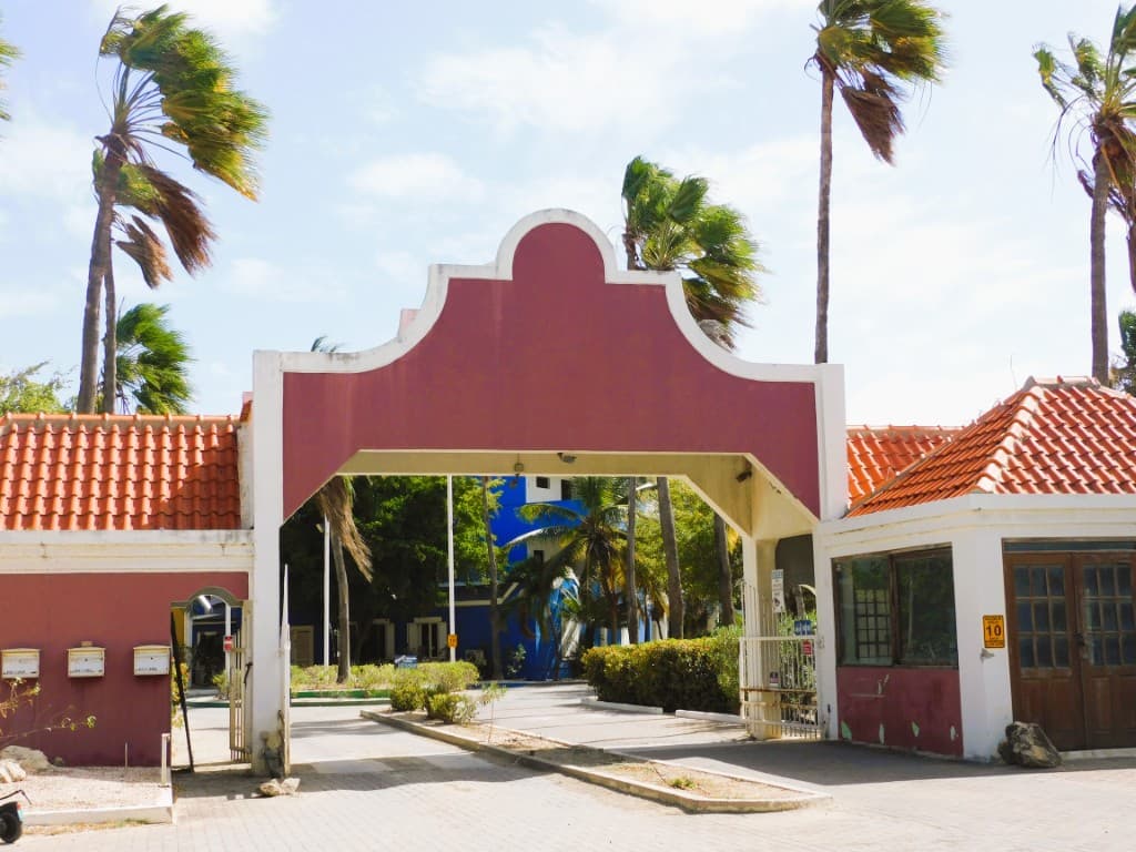 Caribbean Court E-4 - Furnished 1BR Near Kralendijk Center