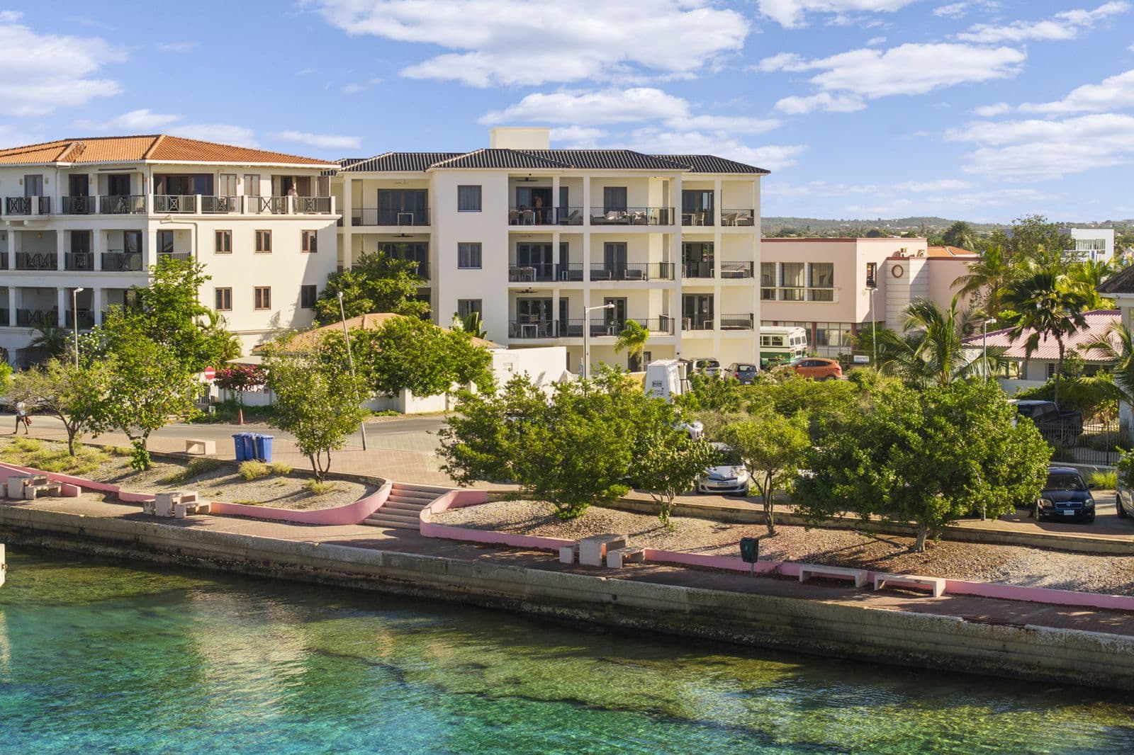 Bonaire Beach Apartment 5 - 2BR near Chachacha Beach