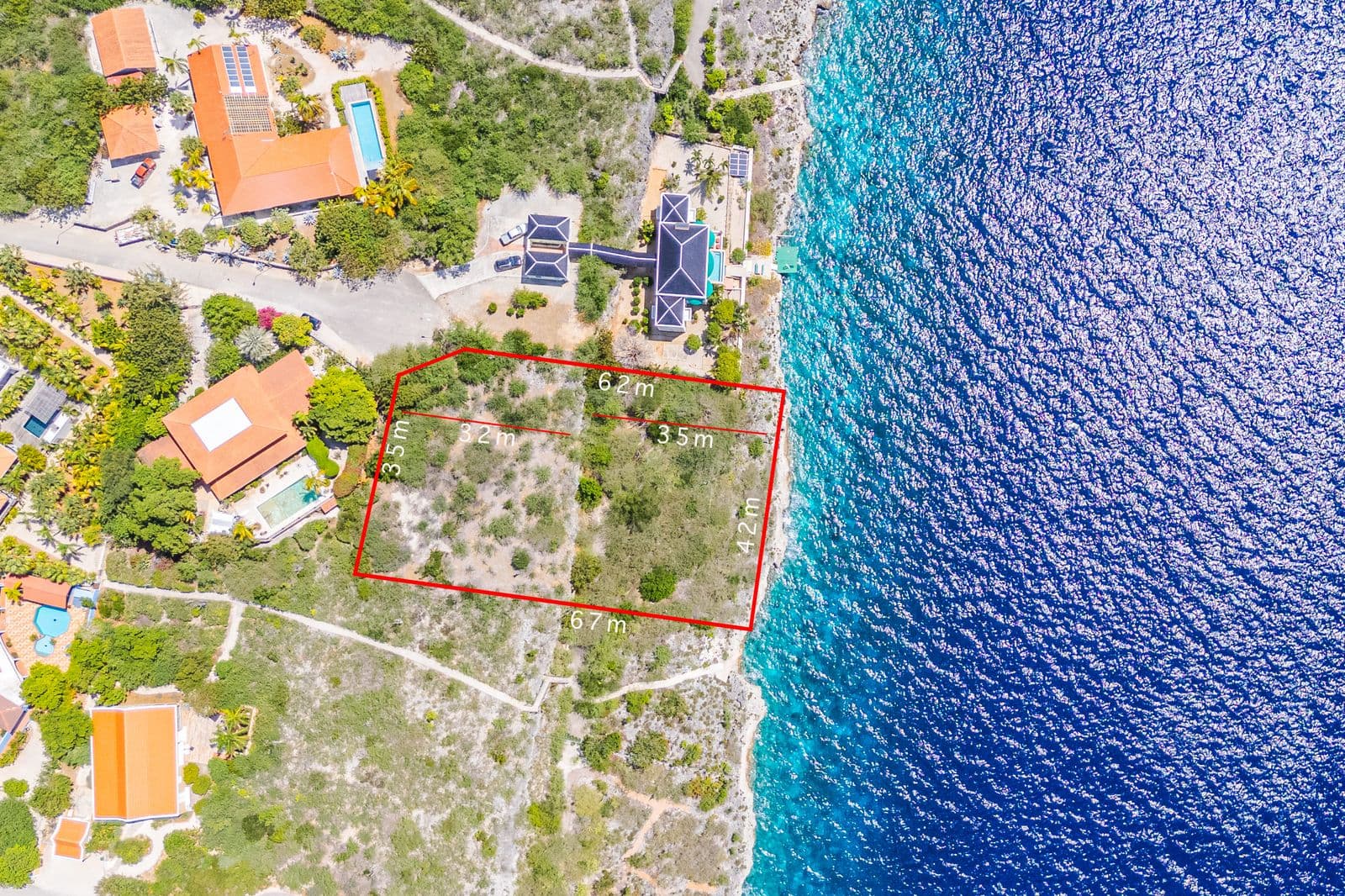 Crown Shores 13 - Oceanfront Freehold Lot in Sabadeco