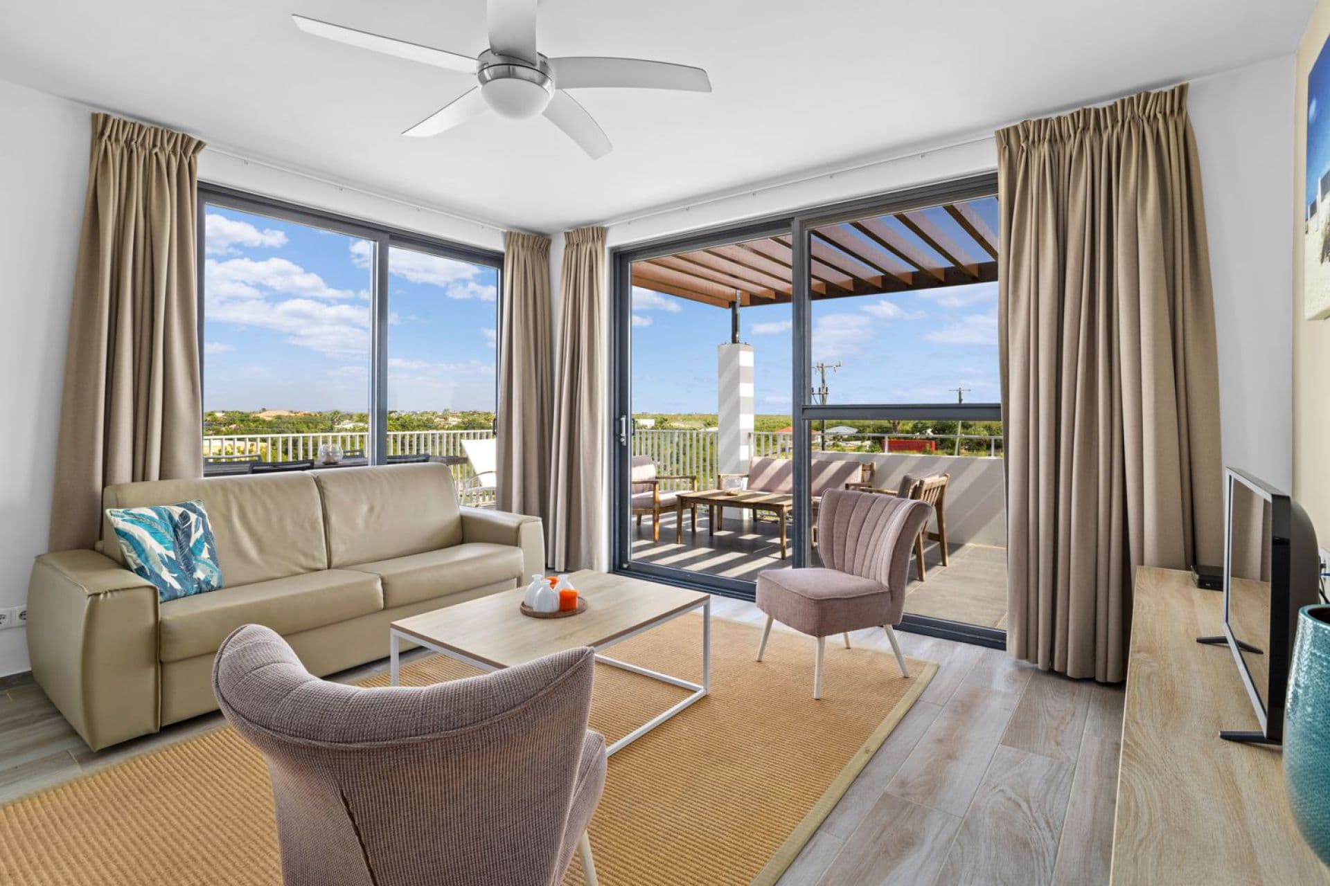 Resort Bonaire E2.4 Penthouse - 2BR with Pool & Sea View