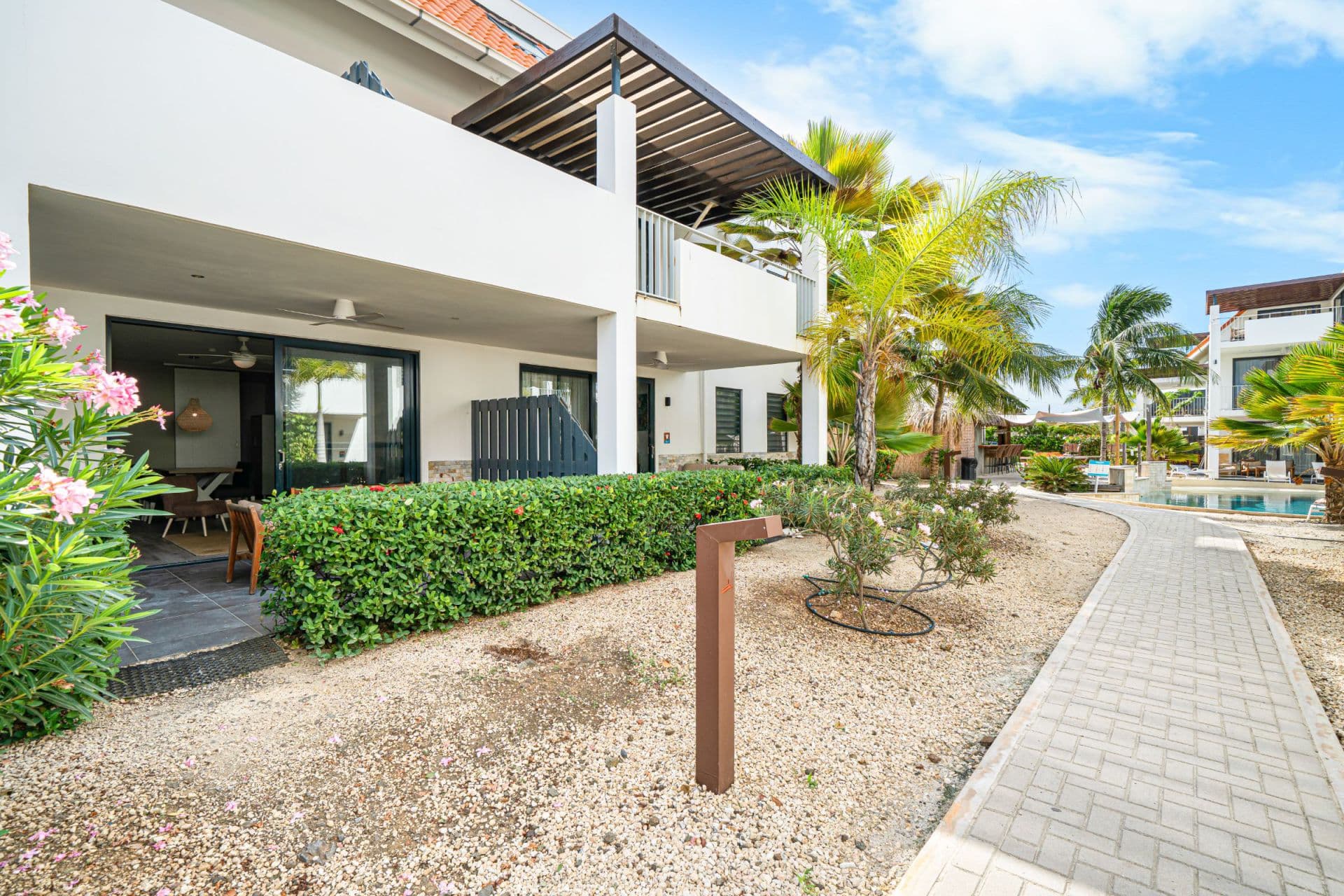 Resort Bonaire C0.2 - 1BR Apartment with Pool & Rental Income